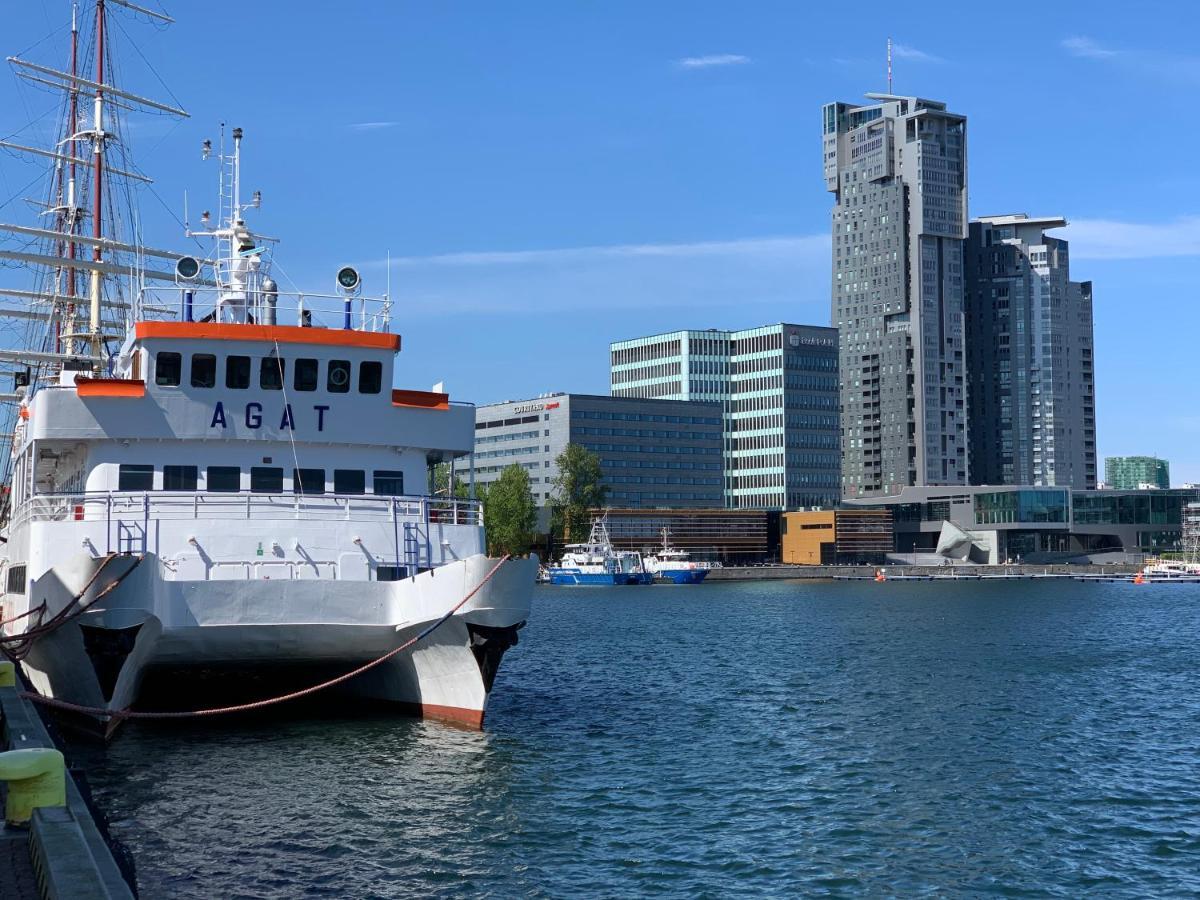 Goodhome - Sea Towers Apartment Gdynia Buitenkant foto